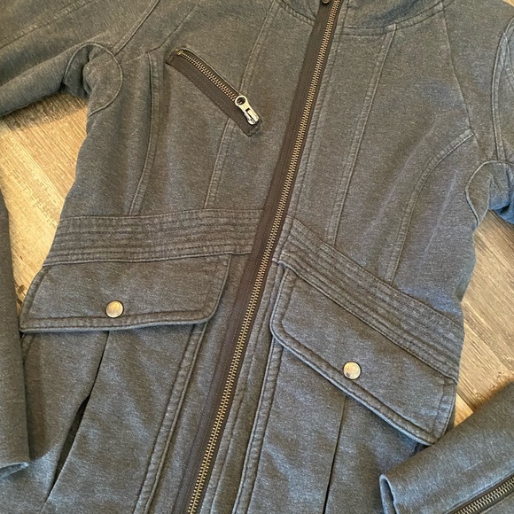 Lululemon It’s Happening Jacket Heathered Deep Coal - Picture 9 of 9